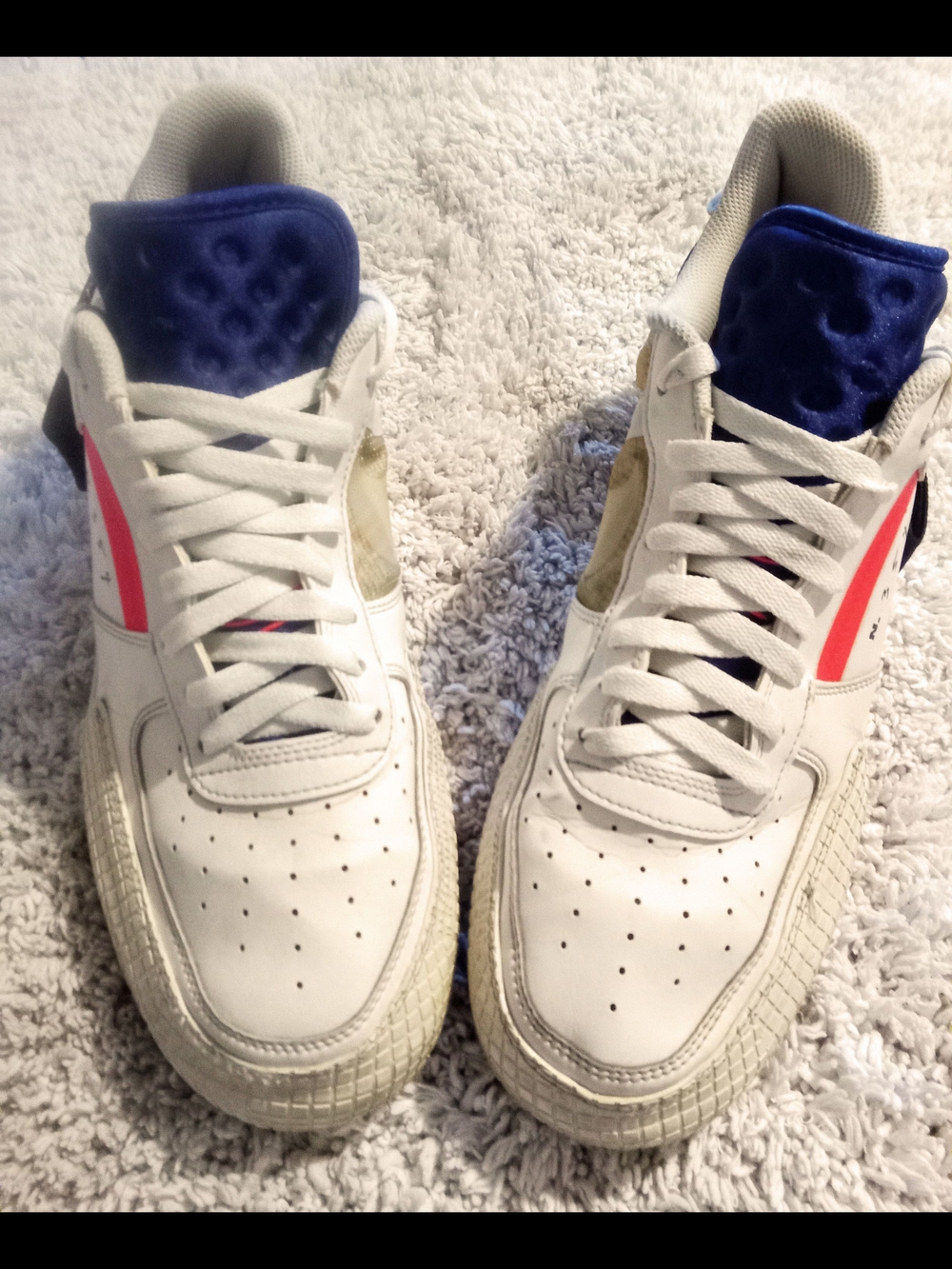 Nike N. 354 Men's White Sneakers with Blue Tongue and Red Accent